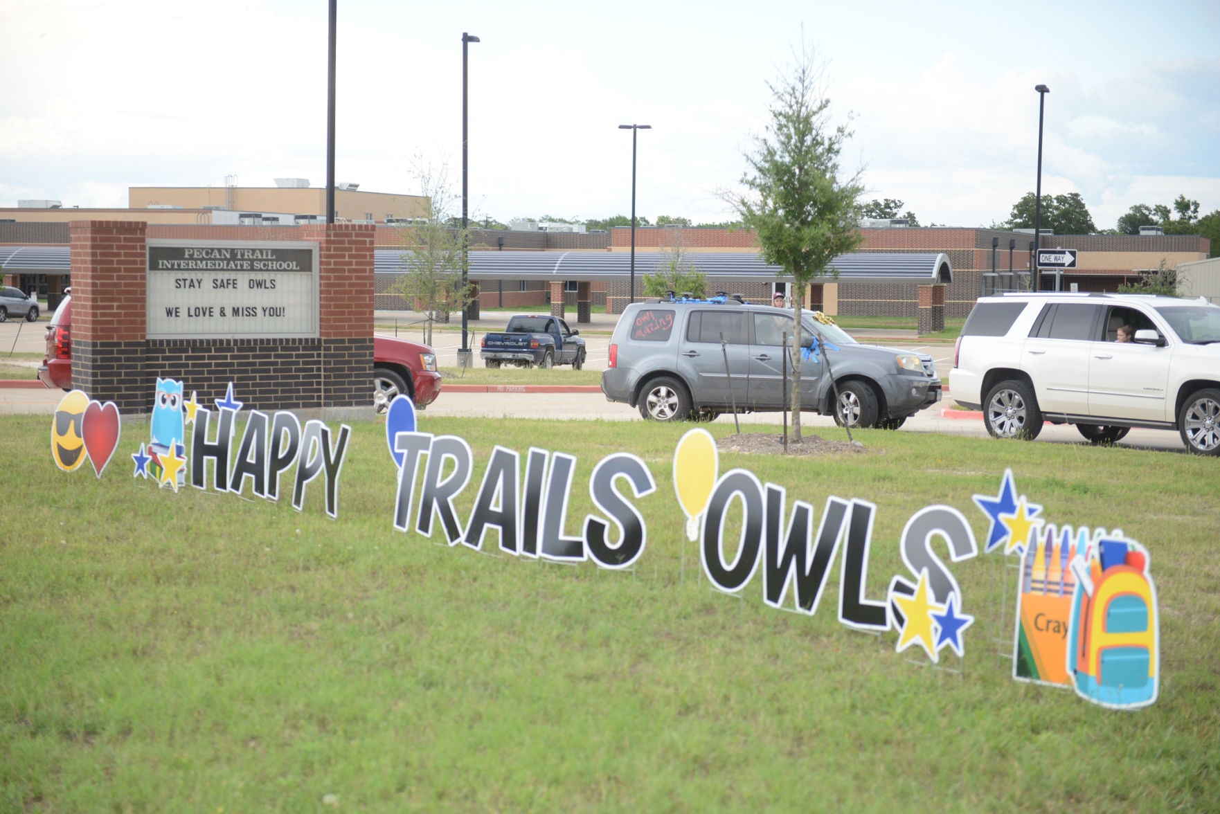 Pecan Trail Intermediate End-Of-Year Celebration